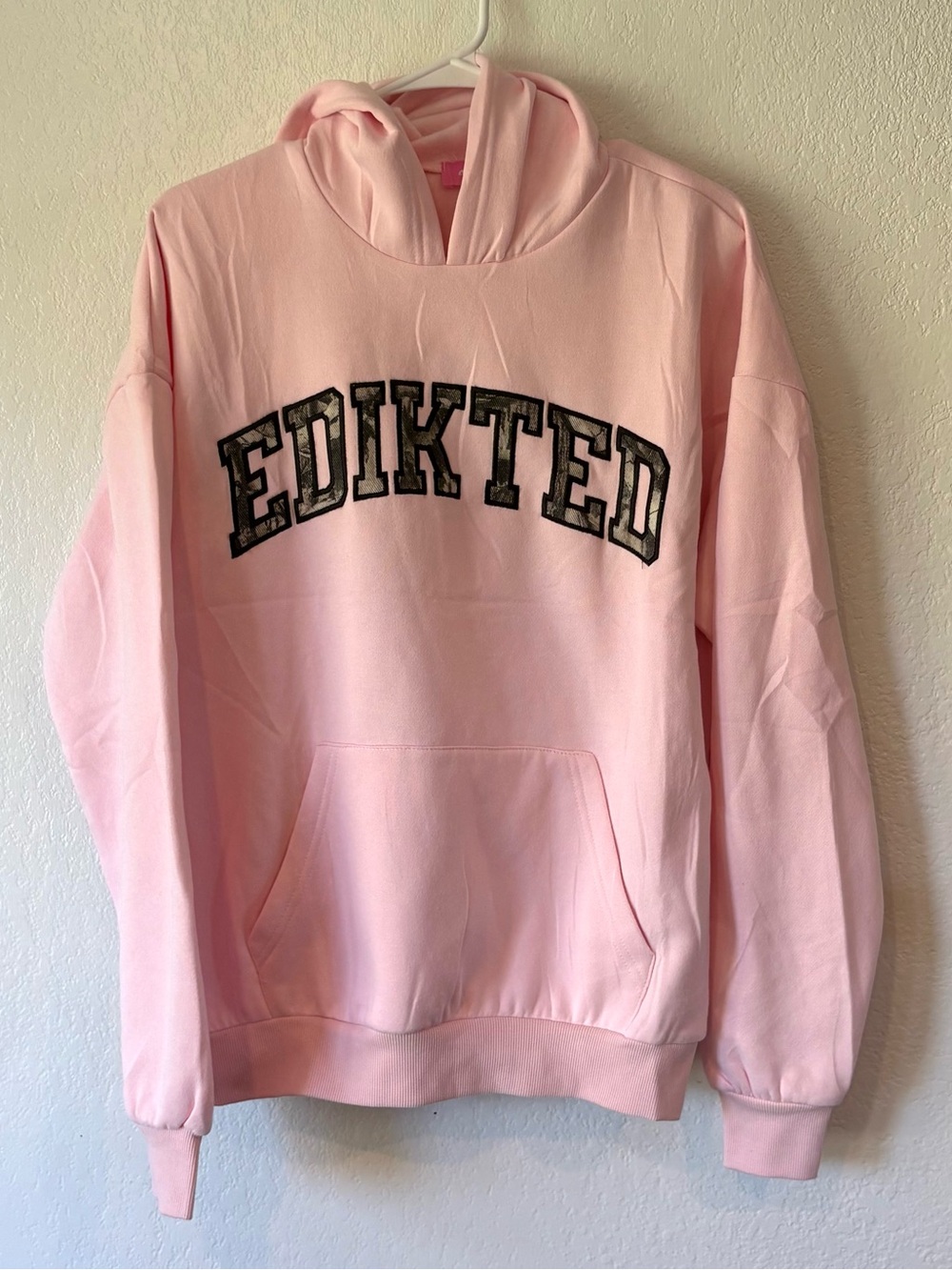Edikted Light Pink Logo Hoodie Sweatshirt